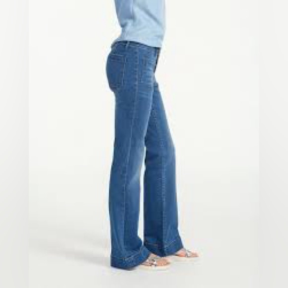 Tommy Bahama Tema Flare Jeans mid ocean wash 31x33 - Picture 5 of 17